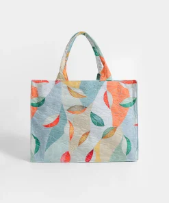 Elegant Blossom Pattern Crossbody Bag