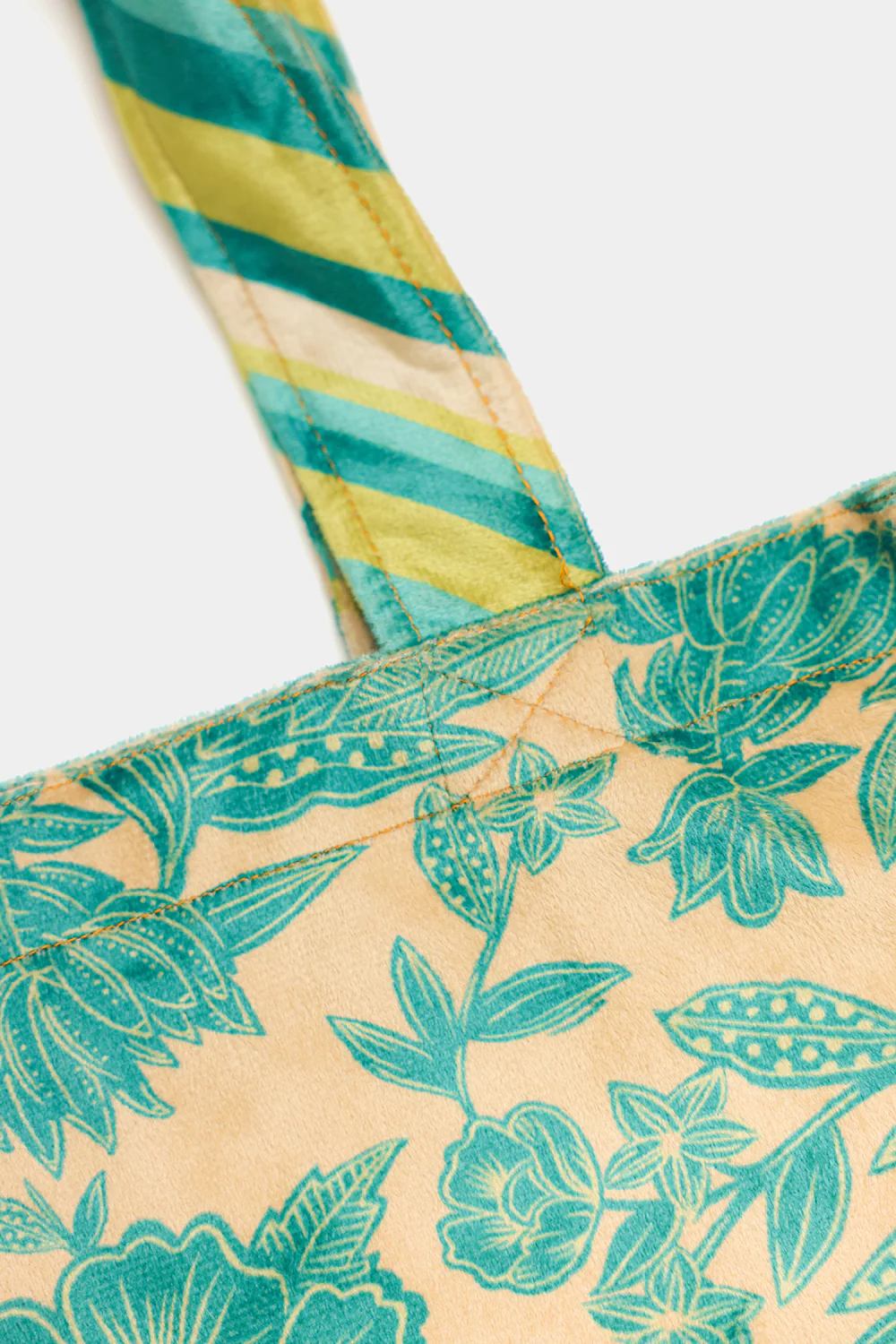 Fresh Bloom Casual Tote Bag - Image 2