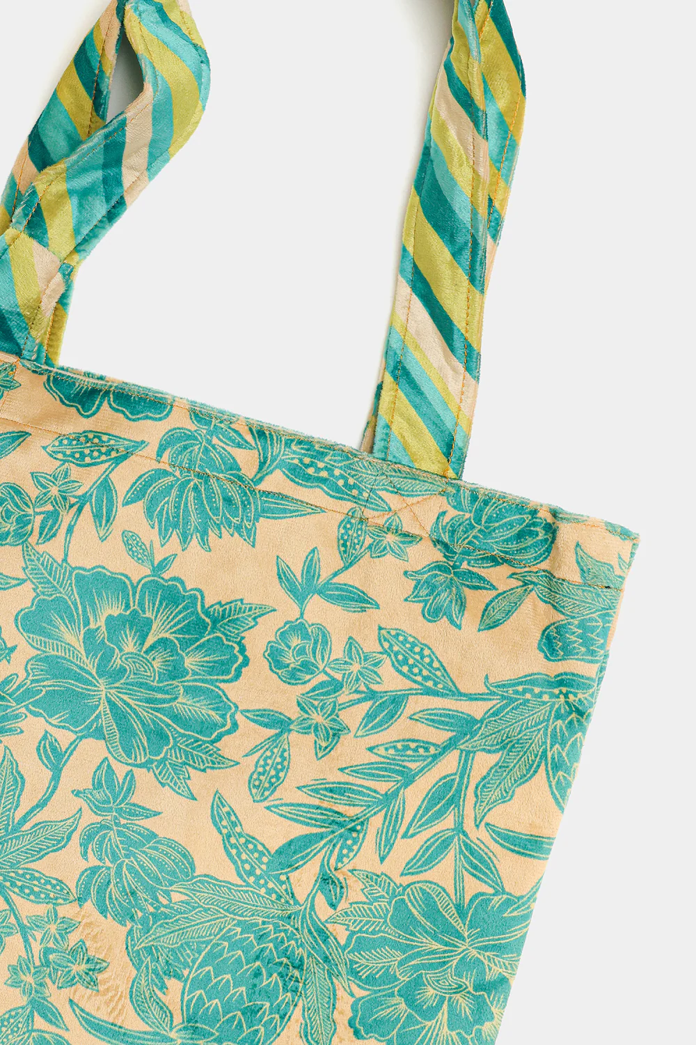 Fresh Bloom Casual Tote Bag - Image 3
